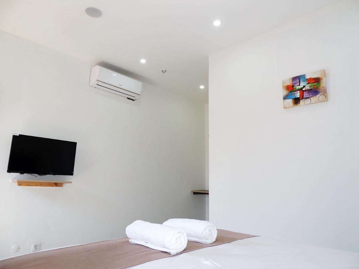 40 40 Accommodation Matola 外观 照片