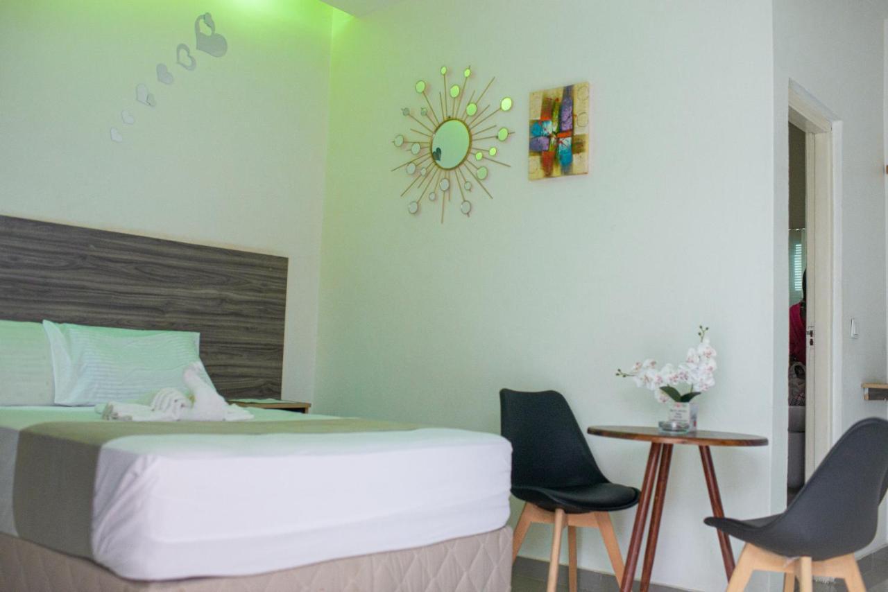 40 40 Accommodation Matola 外观 照片