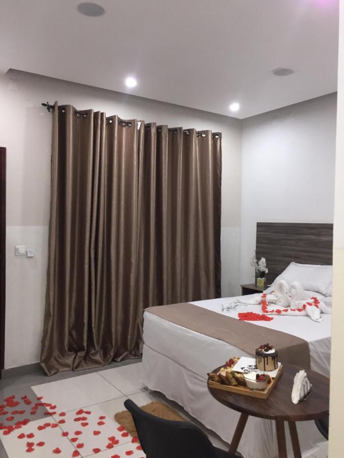 40 40 Accommodation Matola 外观 照片