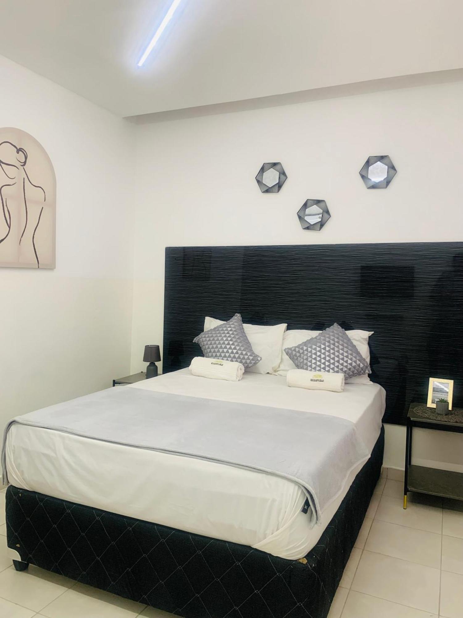 40 40 Accommodation Matola 外观 照片