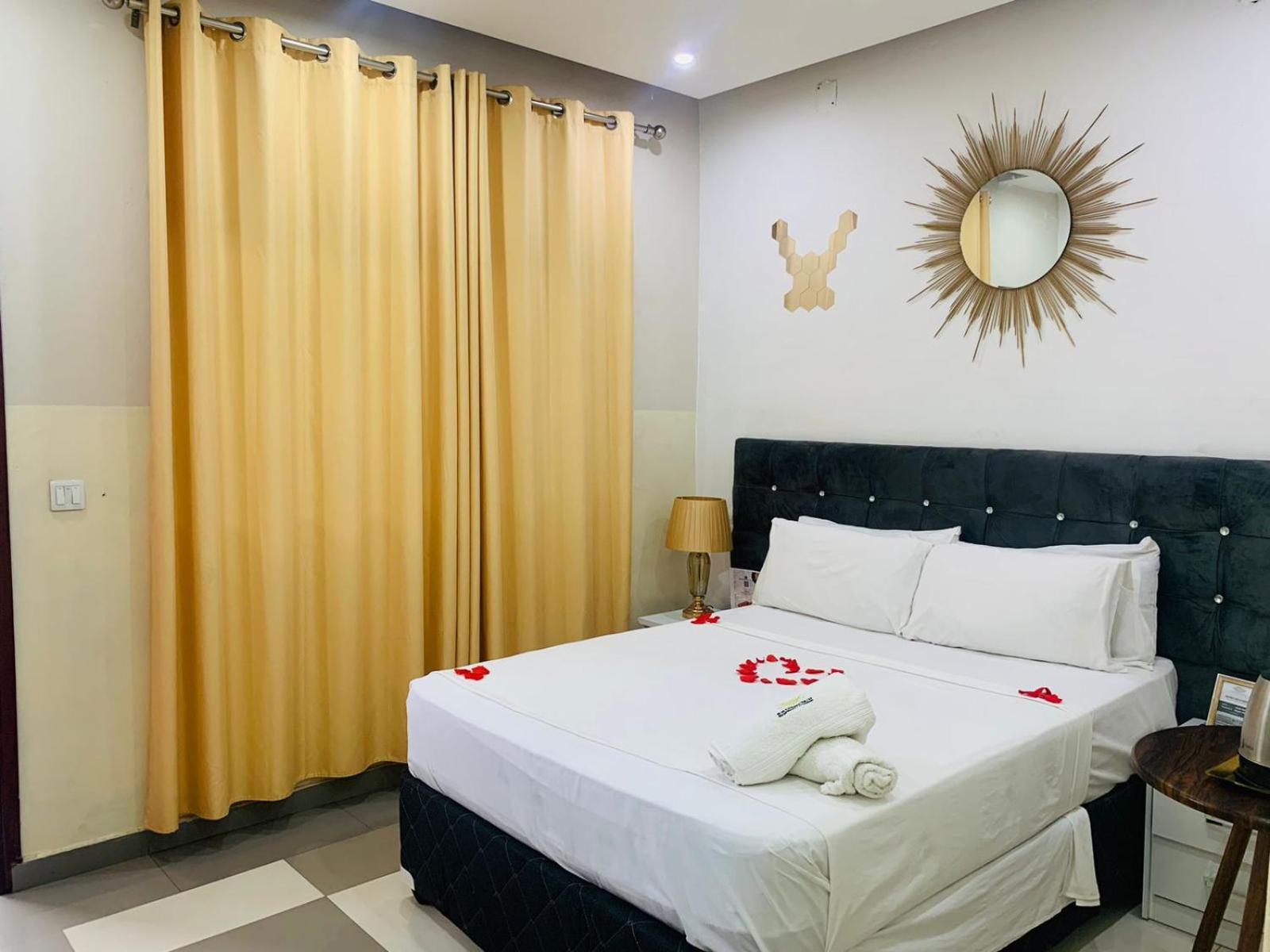 40 40 Accommodation Matola 外观 照片