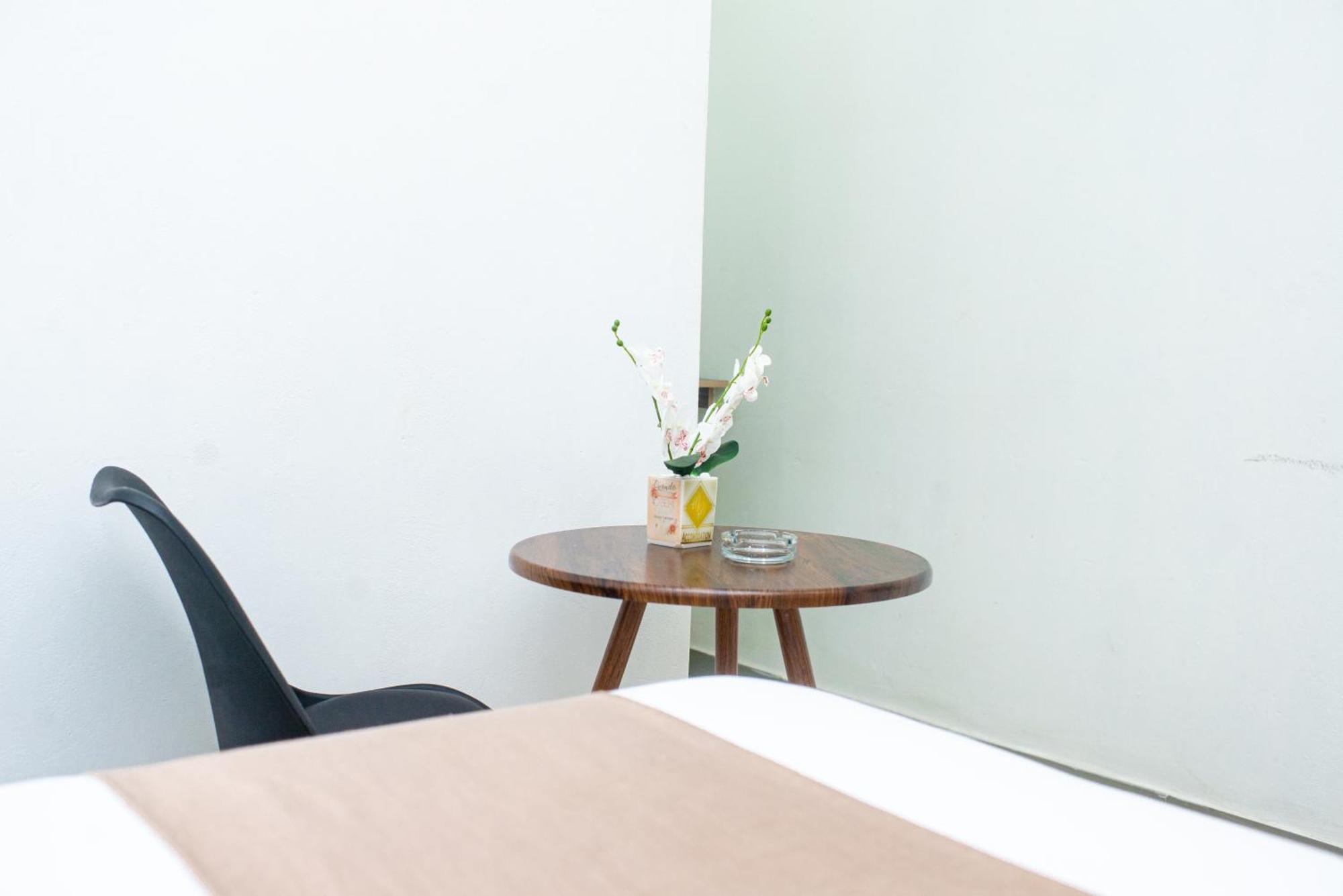 40 40 Accommodation Matola 外观 照片